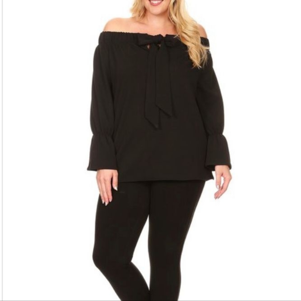 Black Blause Diferent Sizes